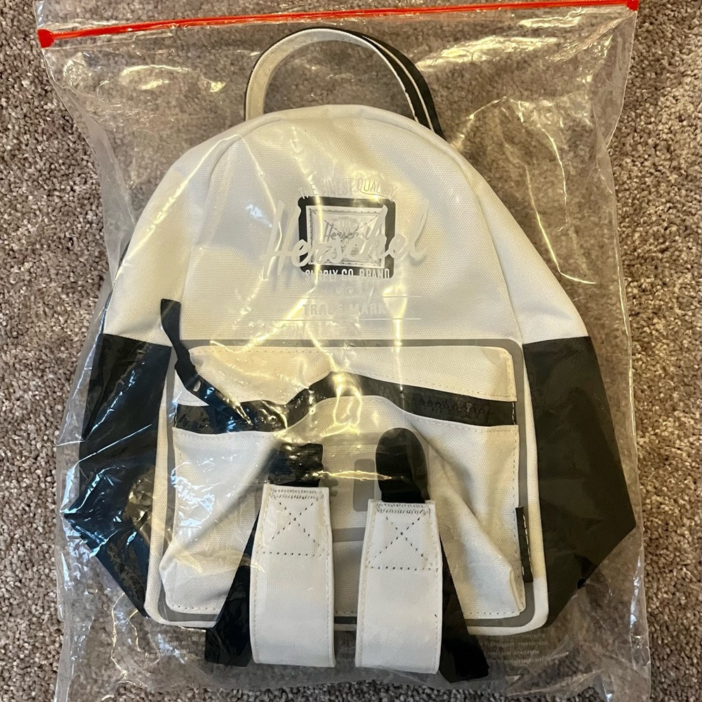 HERSCHEL X STAR WARS STORM TROOPER MINI BACKPACK (NOVA)
